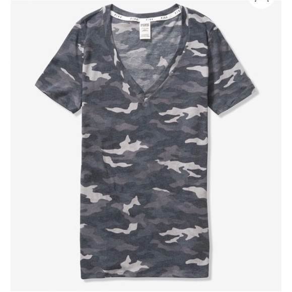 PINK Victoria’s Secret Grey Camouflage V-Neck Essentials Tee - Picture 2 of 9